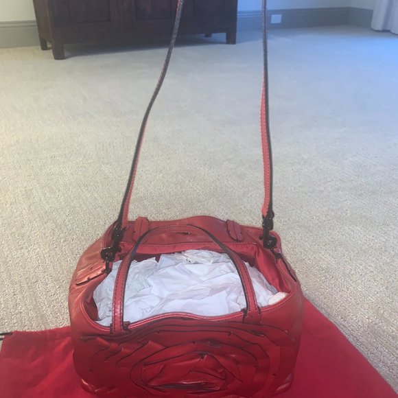 NWT VALENTINO Red Petal Rosette Logo Tote - Picture 3 of 9